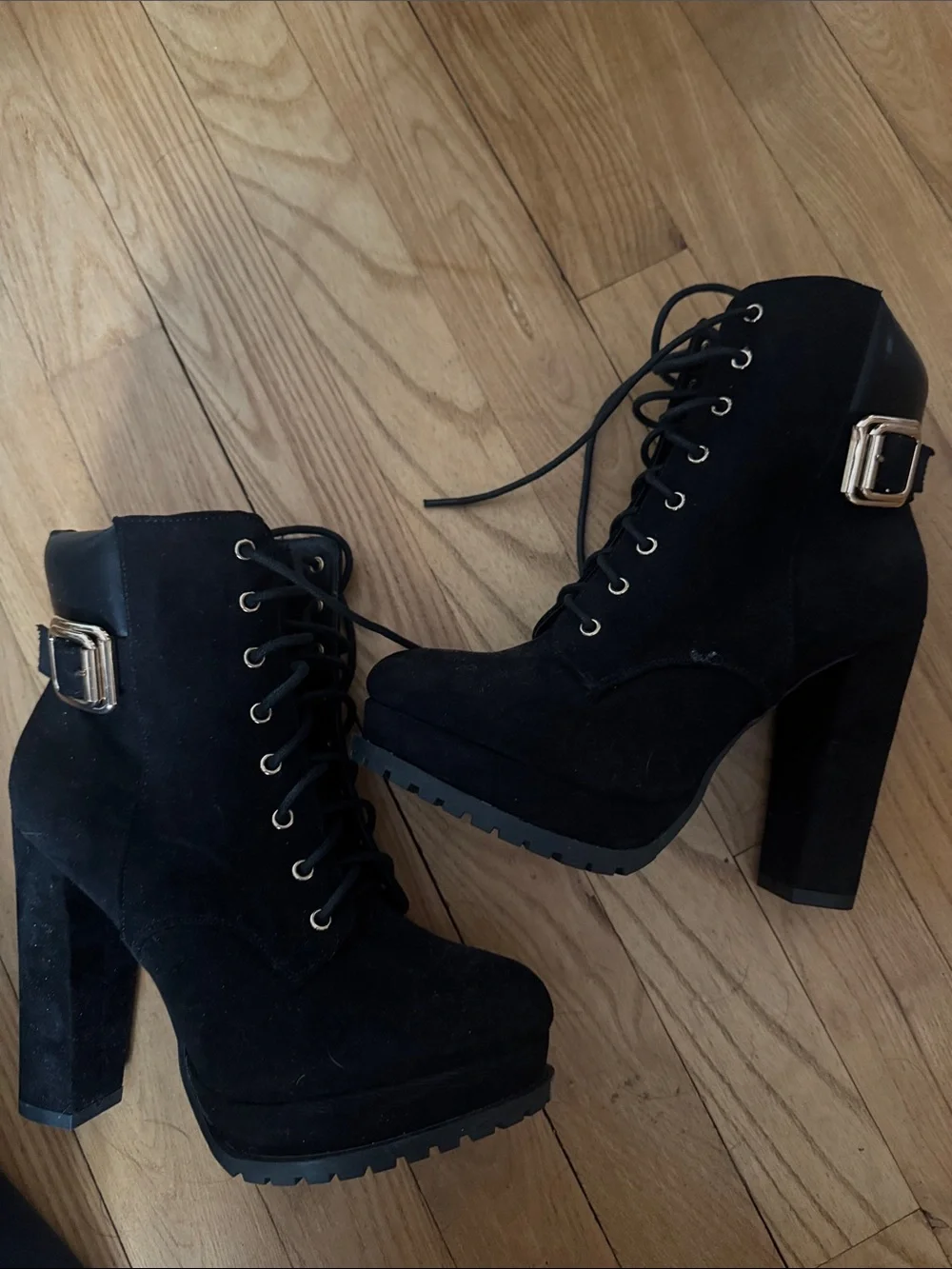 Black bootie heels Women's Shoes US 6
